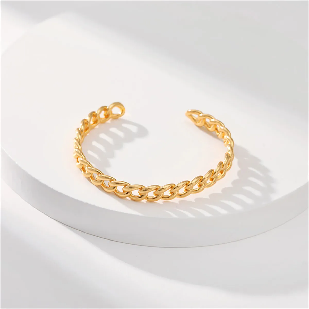 18K Gold-Plated Curb Chain Cuff