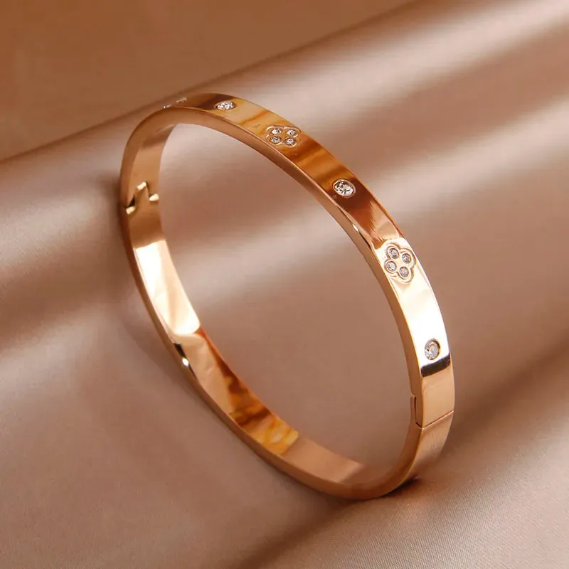 Classic Stainless Steel Letter B Charm Bracelet