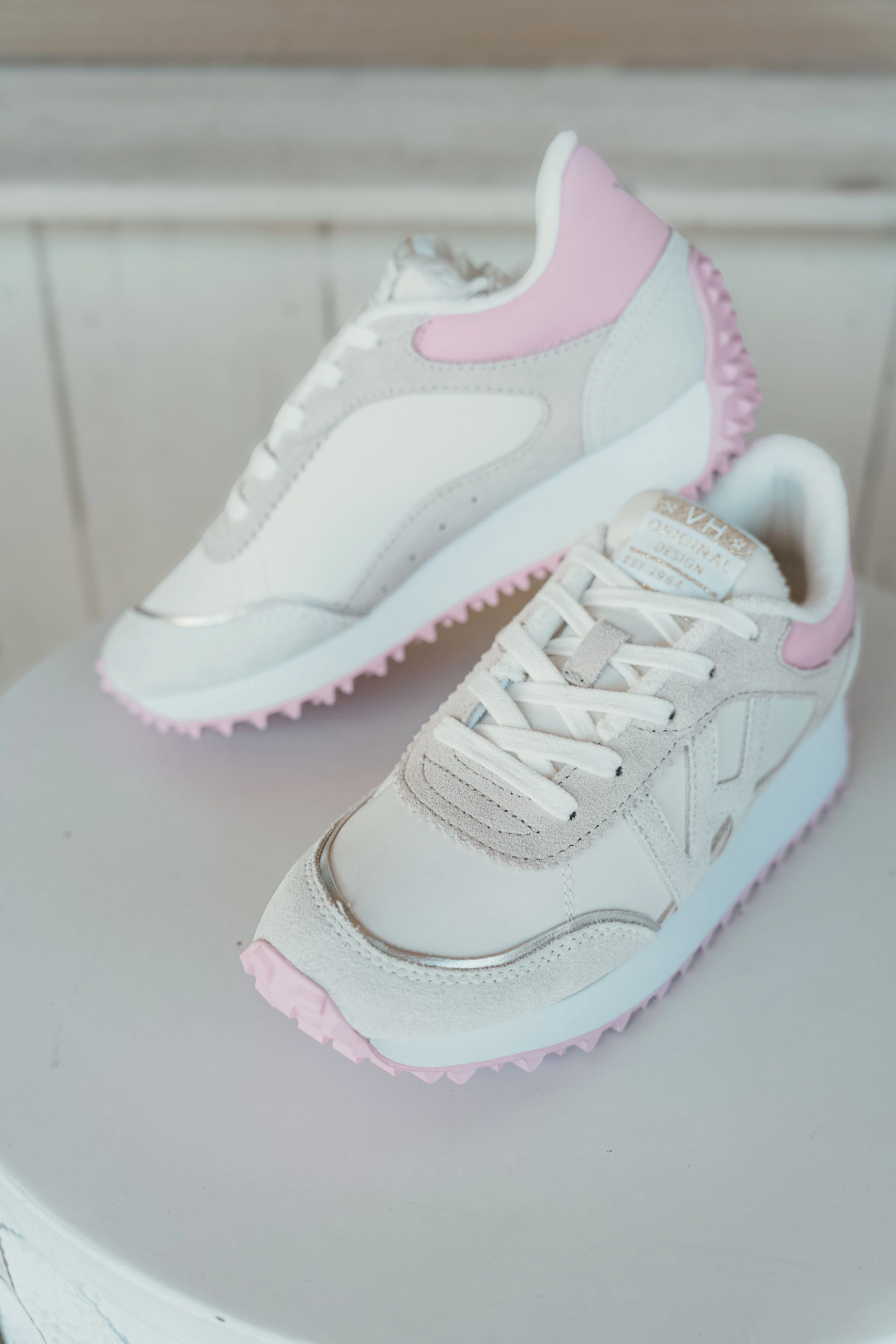 Cosmic 42 Baby Pink/Silver