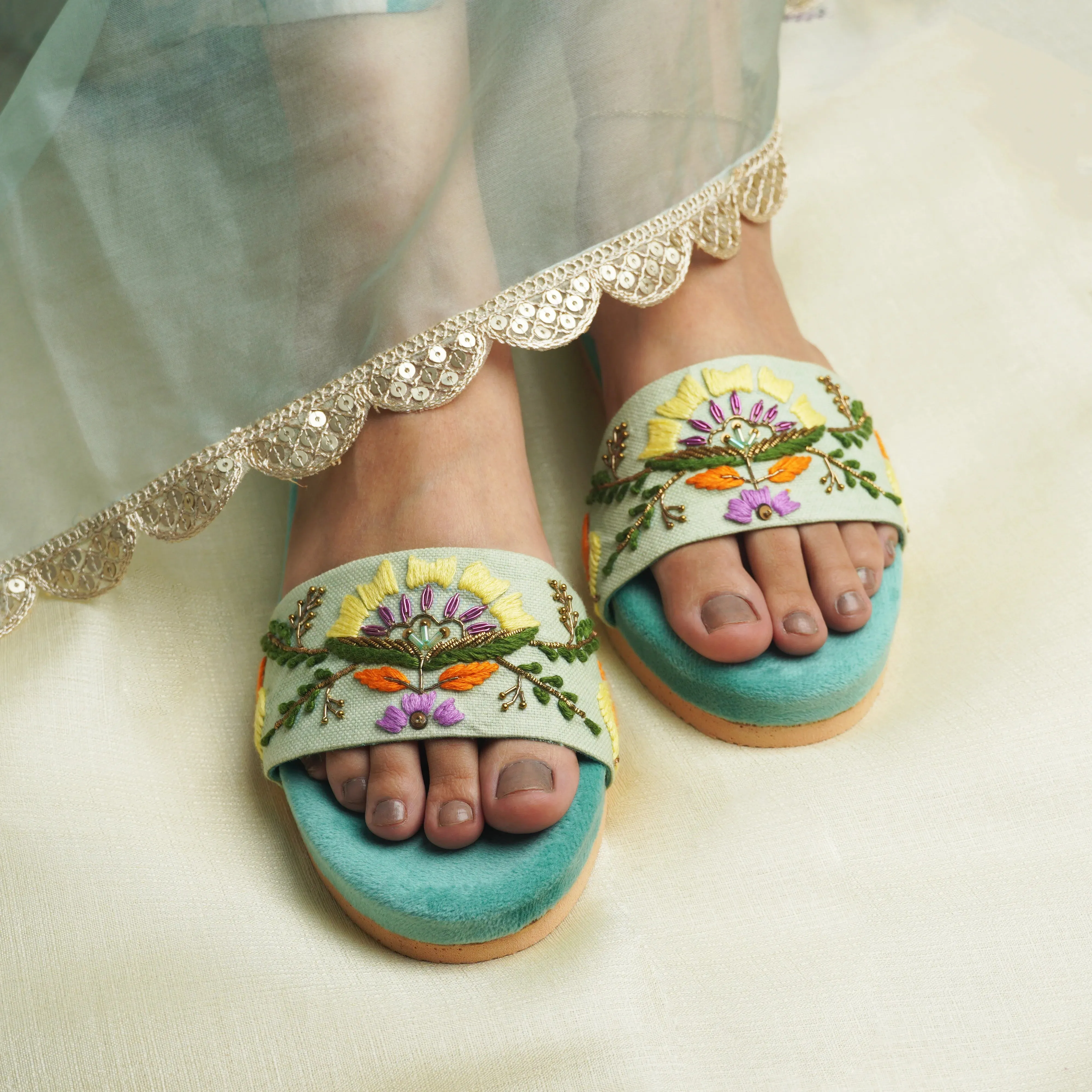 Flora Fiesta Slider