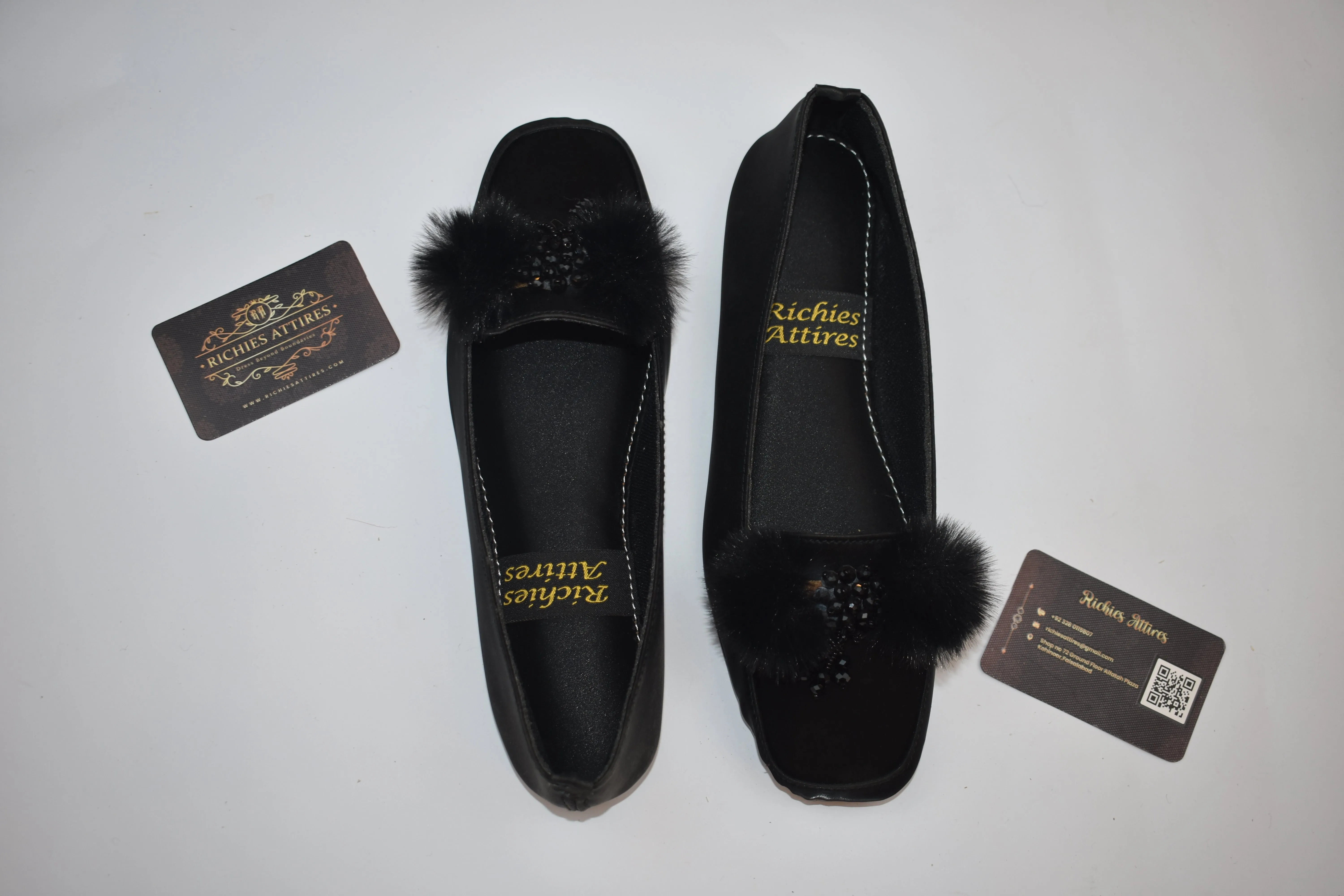 Furry Pumps – Luxurious Comfort with a Trendy Touch