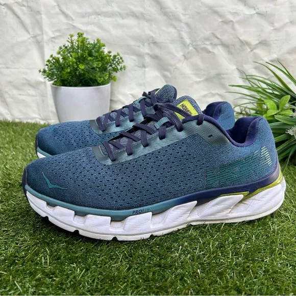 HOKA ONE ONEHOKA ONE ONE Elevon 'StormBlue' men size 10 gently used