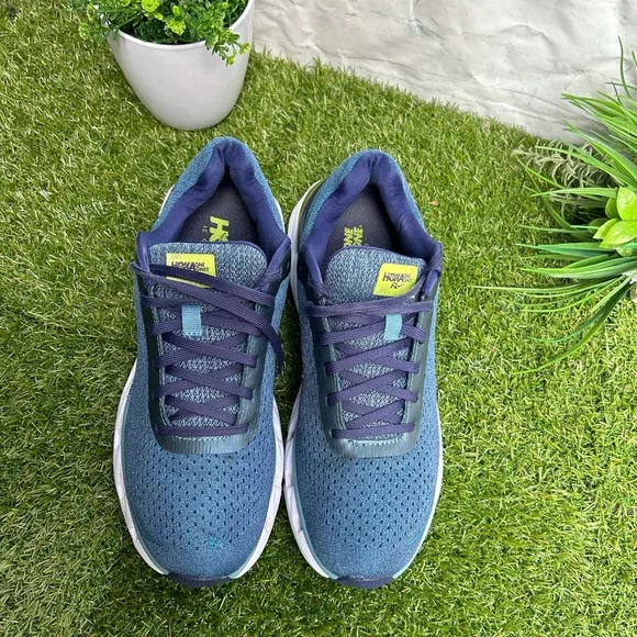 HOKA ONE ONEHOKA ONE ONE Elevon 'StormBlue' men size 10 gently used