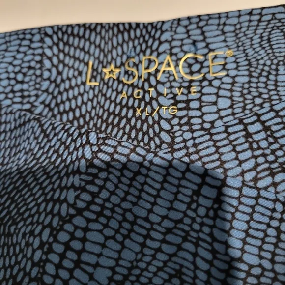 L SPACE V CUT BLUE SNAKESKIN CARTER BIKE SHORTS NWT SZ XL