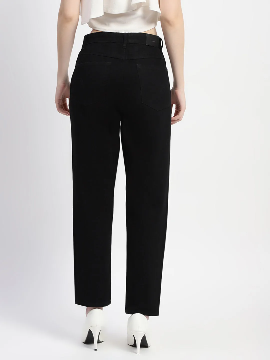 Madame Straight Fit Solid Black Denim