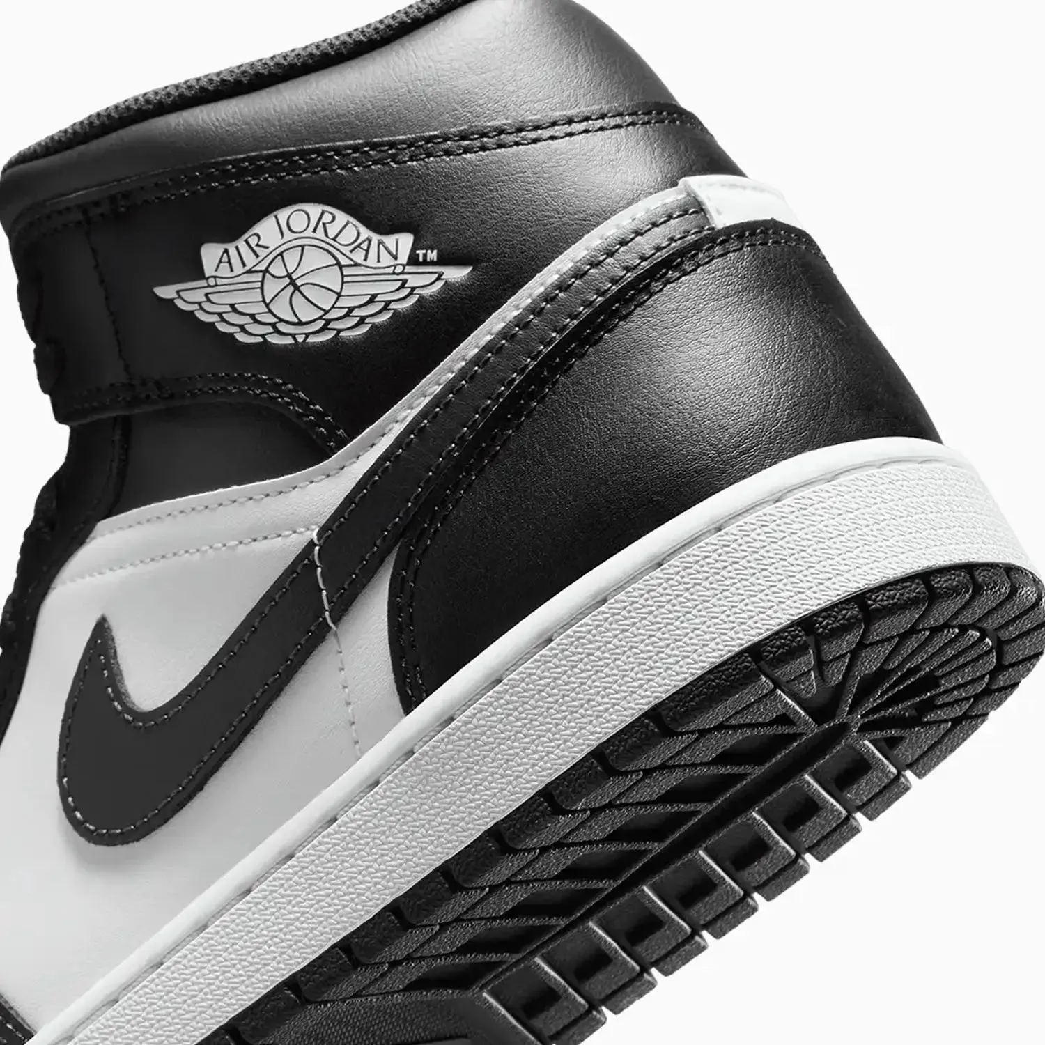 Men's Air Jordan 1 Mid "Off Noir Toe"