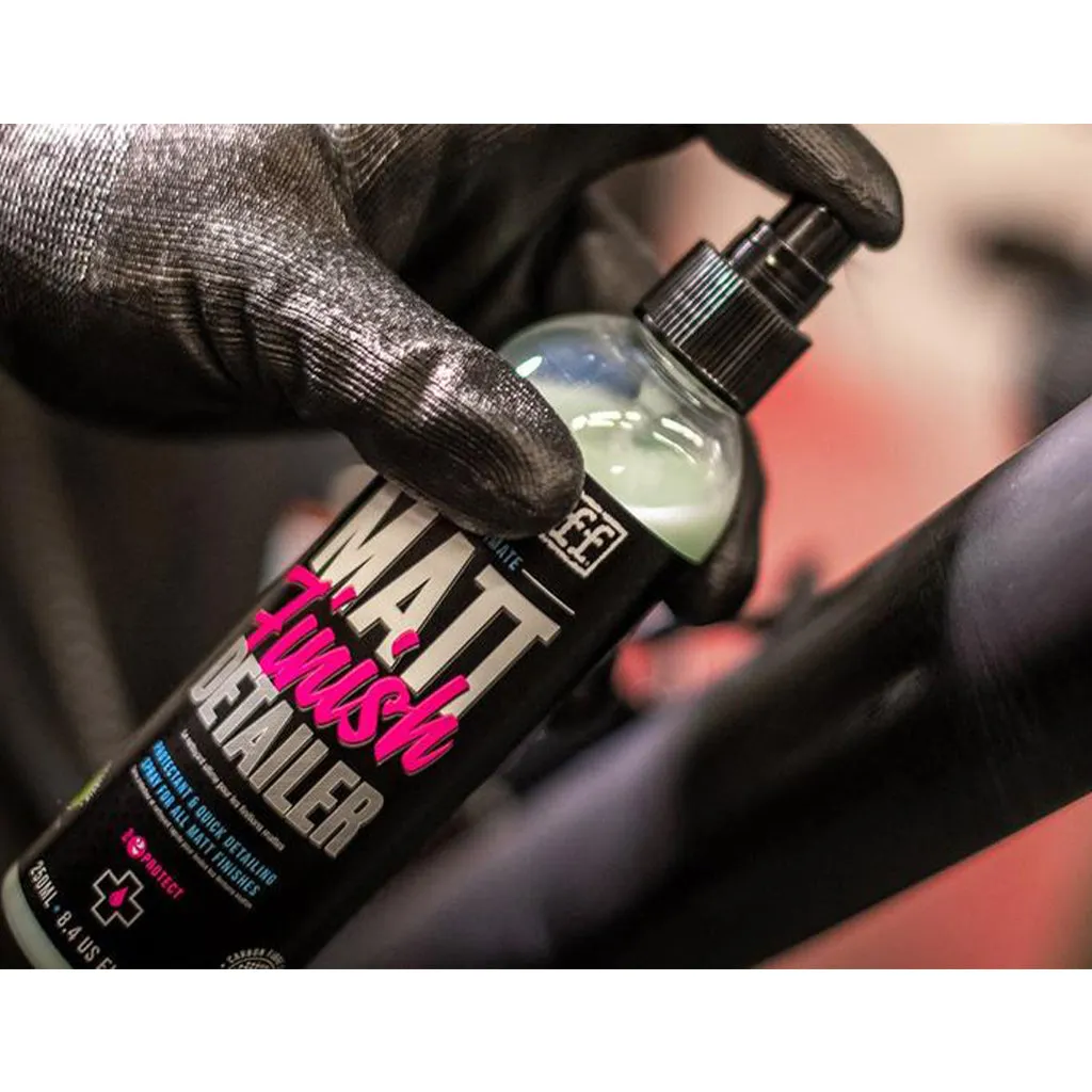 MUC-OFF MOTORCYCLE/BIKE MATT FINISH DETAILER (250ML)