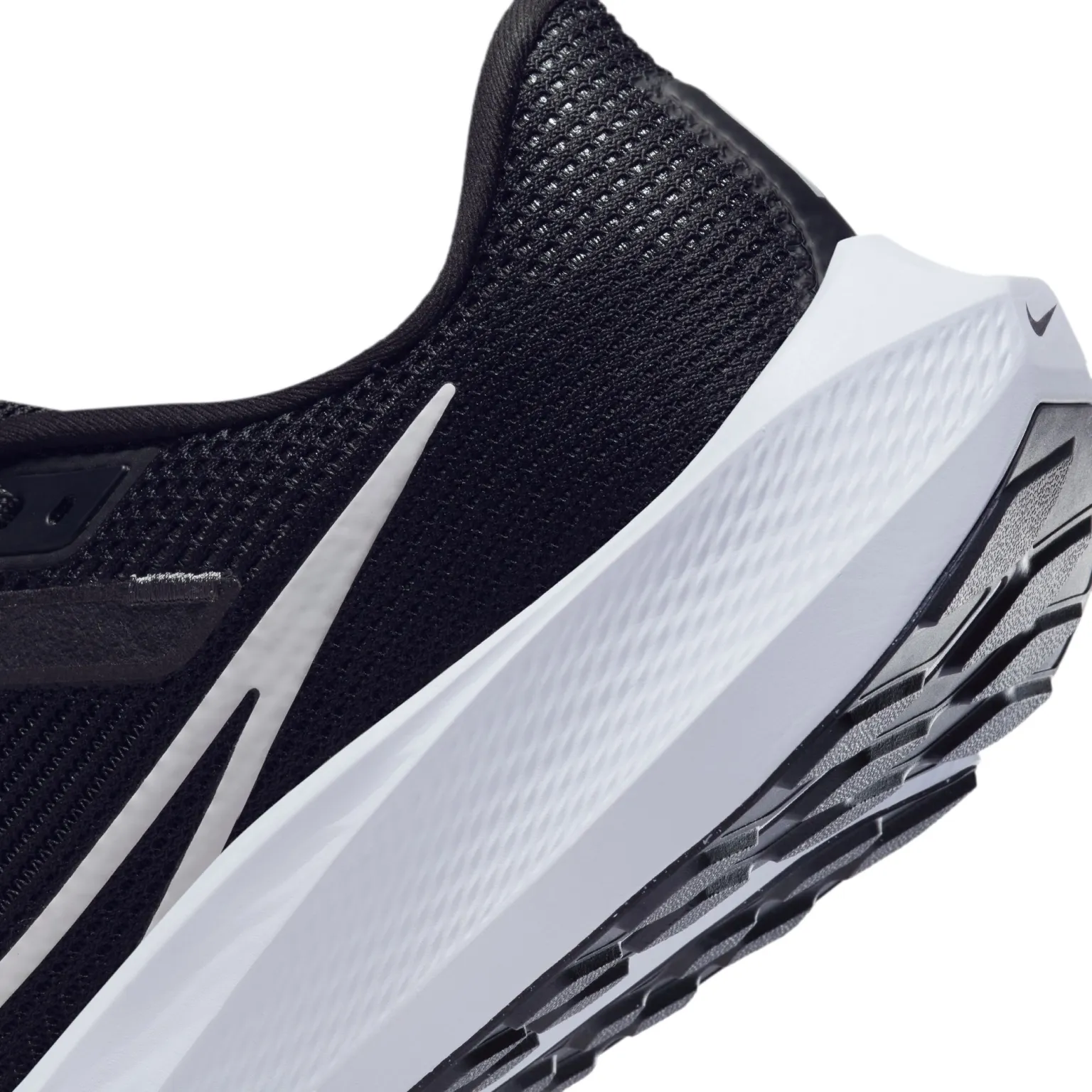 Nike Mens Pegasus 40 Running