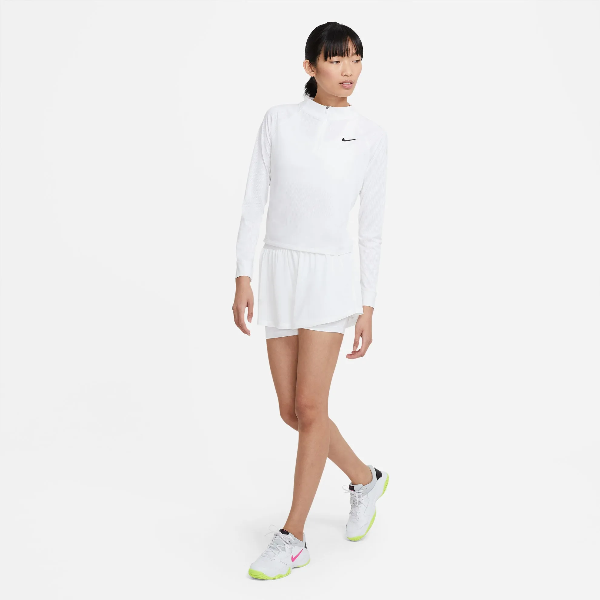 Nike Women's Dri-FIT Advantage Short (White/Black)
