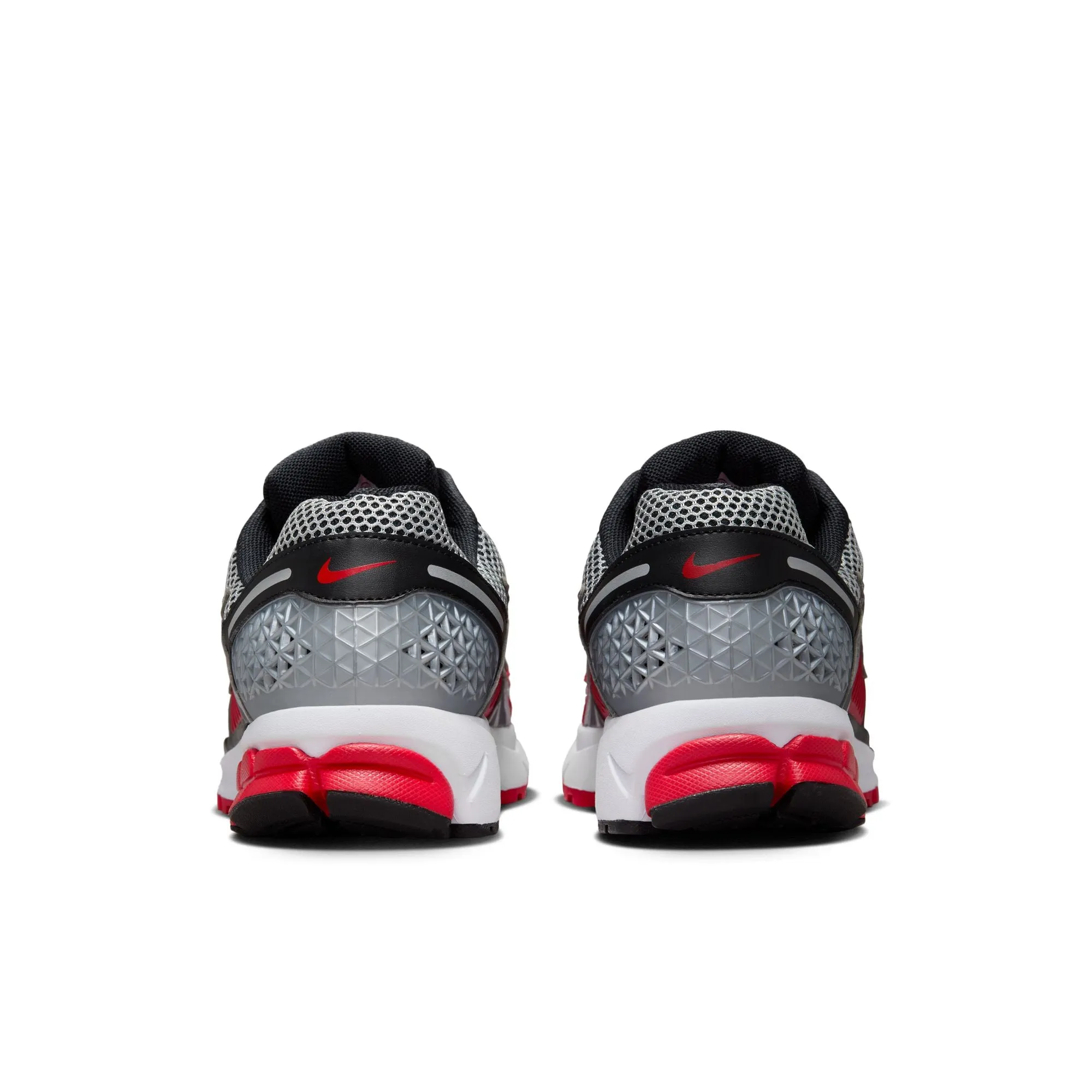 Nike Zoom Vomero 5 Men's Shoes