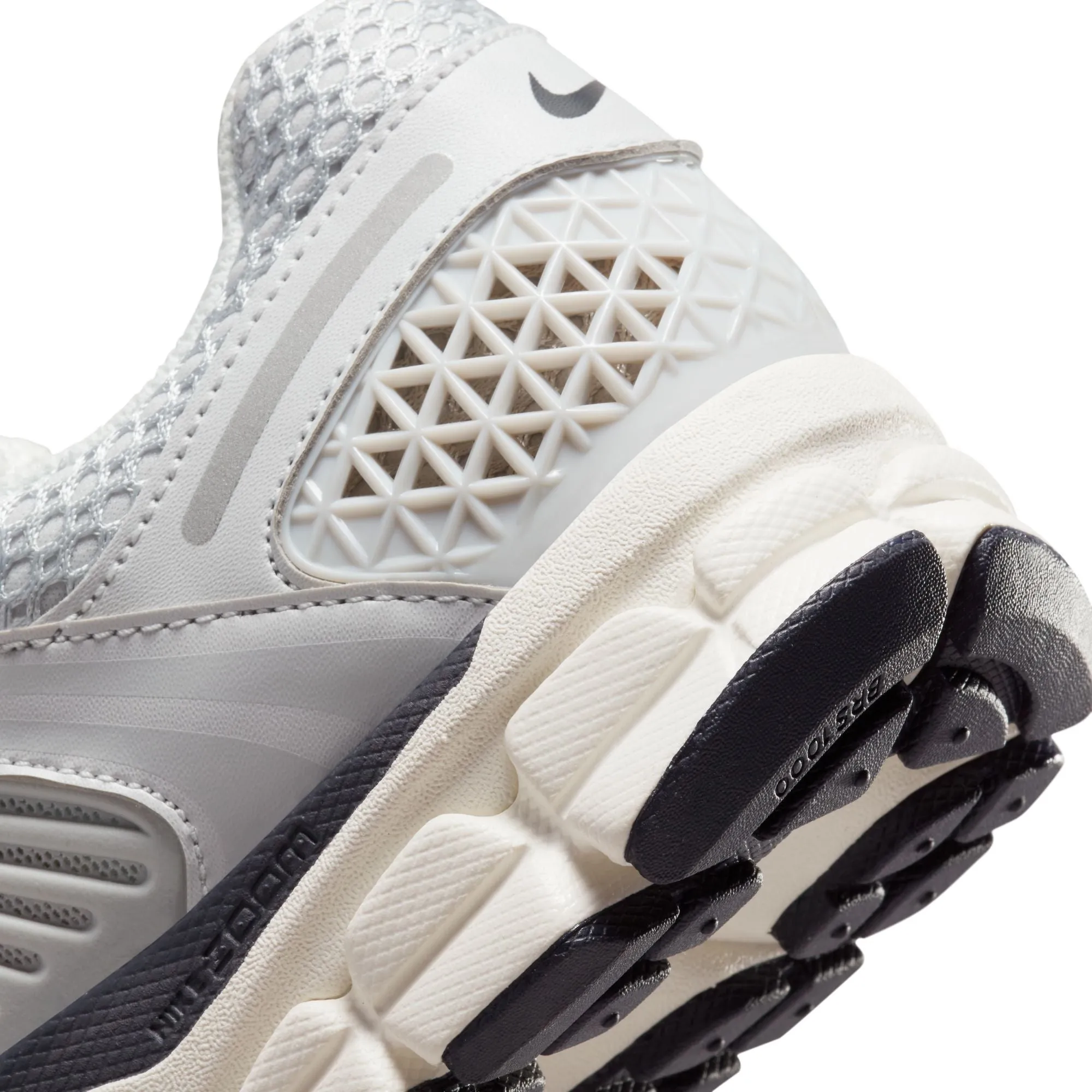 Nike Zoom Vomero 5 Women's Shoes