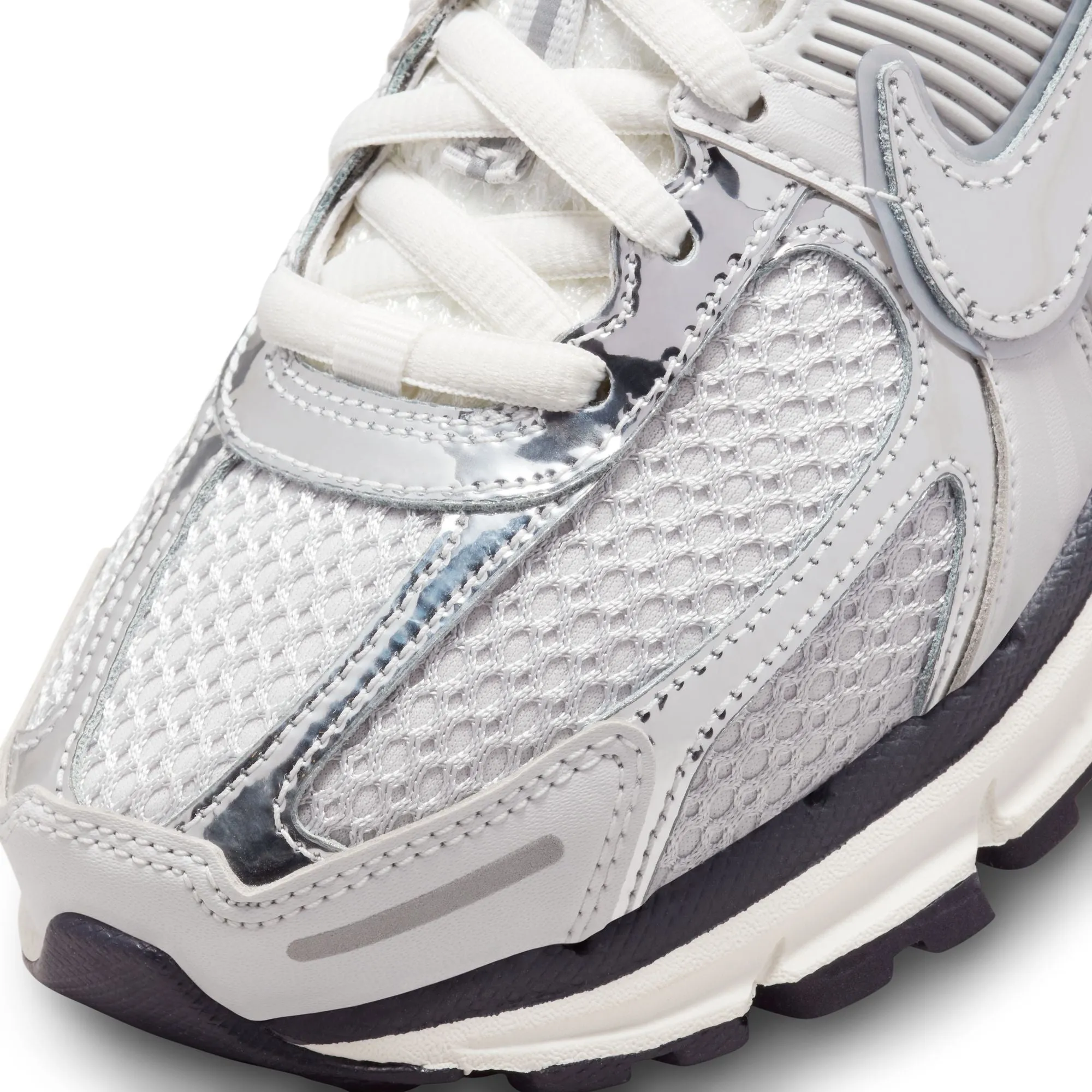 Nike Zoom Vomero 5 Women's Shoes