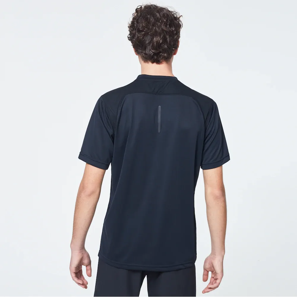 Oakley Men's Foundational Training Short Sleeves Tee - Blackout