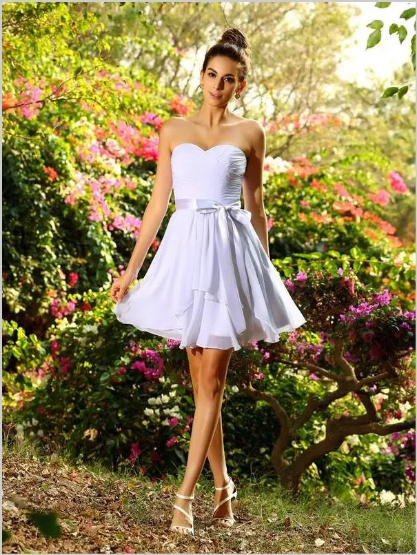 Princess Chiffon Strapless Short Bridesmaid Dresses With Bowknot