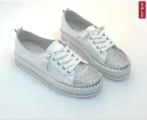 Shakira sneaker white