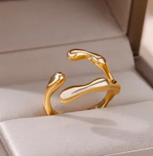 Triple hammered ring