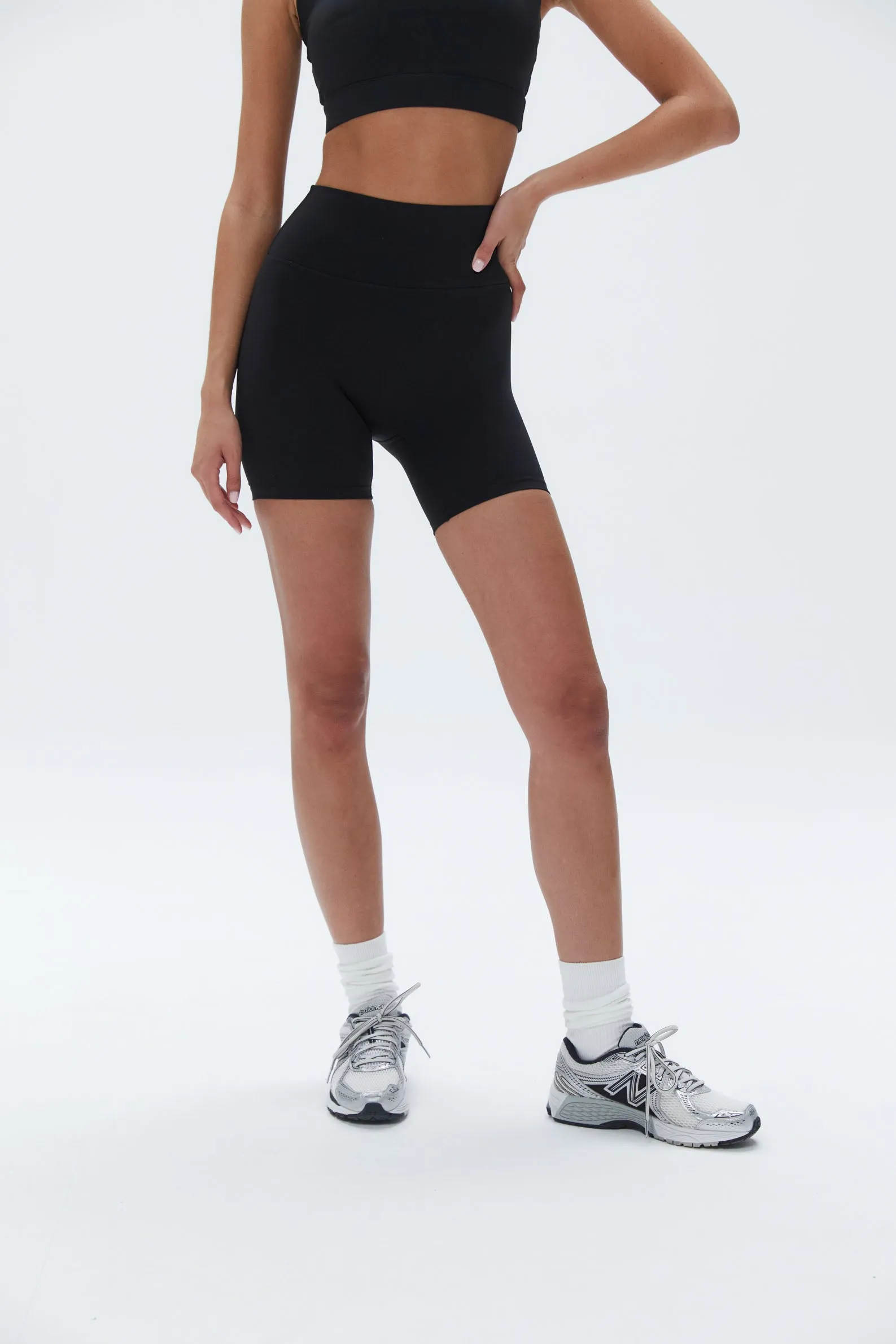 Ultimate Ultra Crop Pocket Shorts - Black