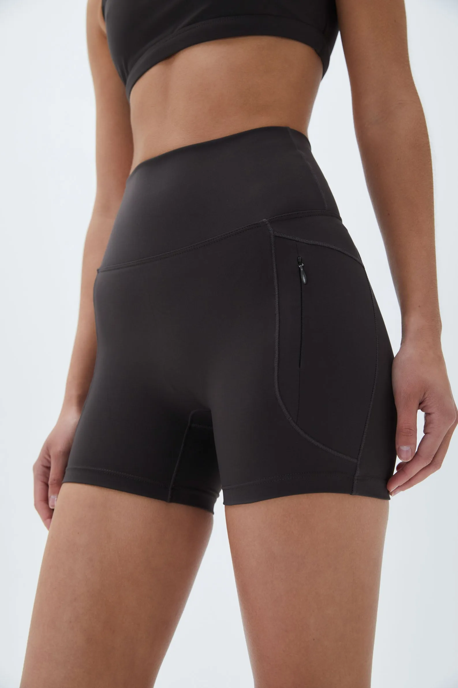 Ultimate Ultra Crop Pocket Shorts - Coffee Bean