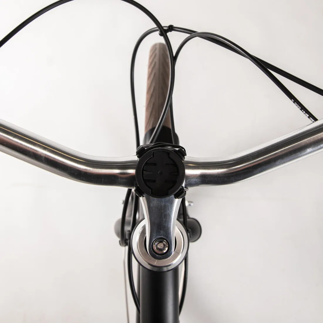 Universal Adhesive Garmin® Adapter for Smartphones