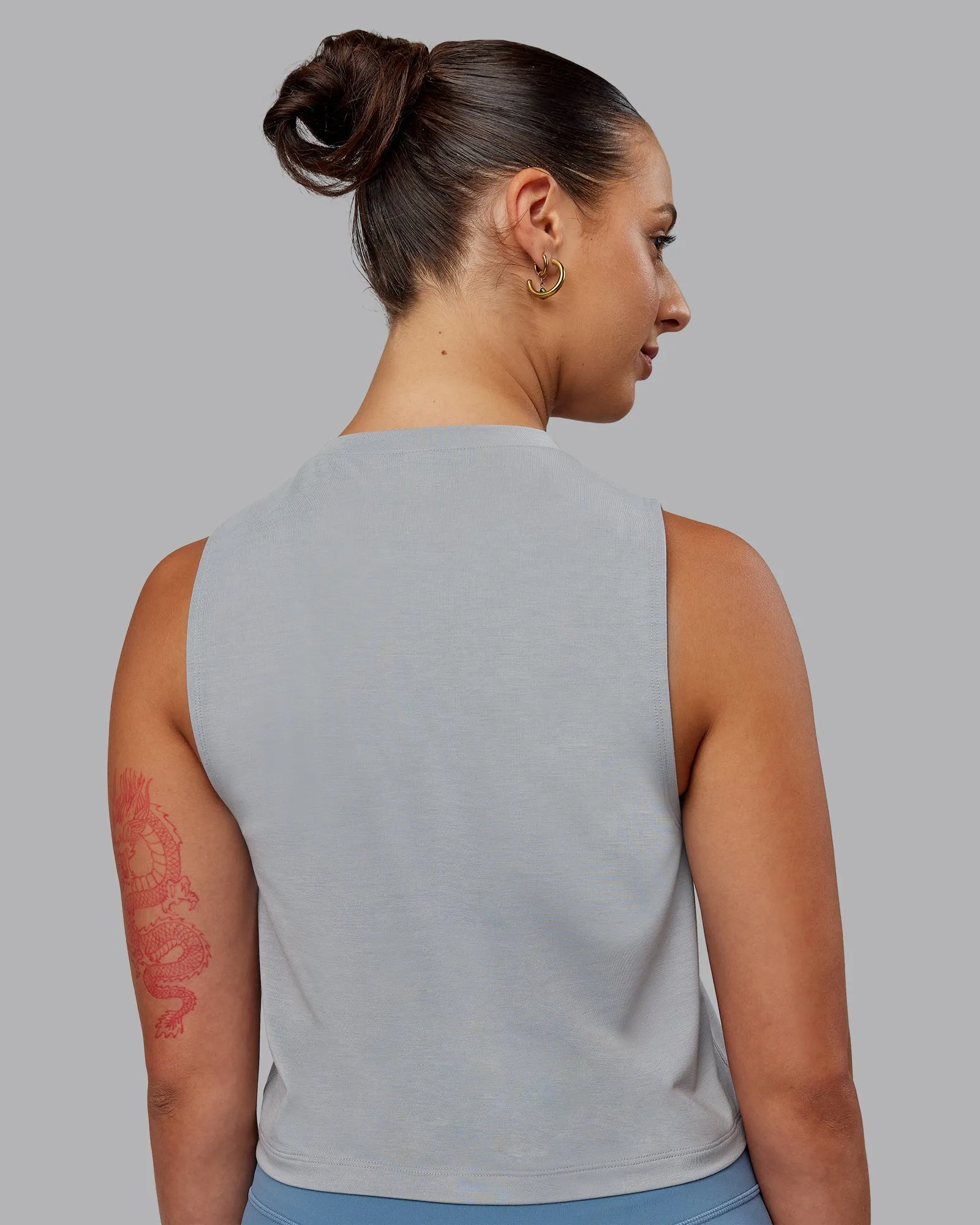 Unleash Cropped Training Tank - Circular Grey